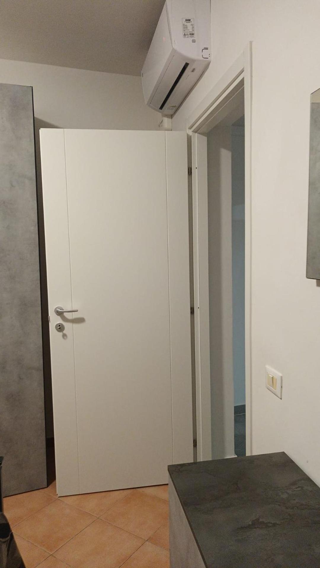 Apartamento Casa N 2 Con Parcheggio Privato E Colonnina Ricarica Livorno Exterior foto