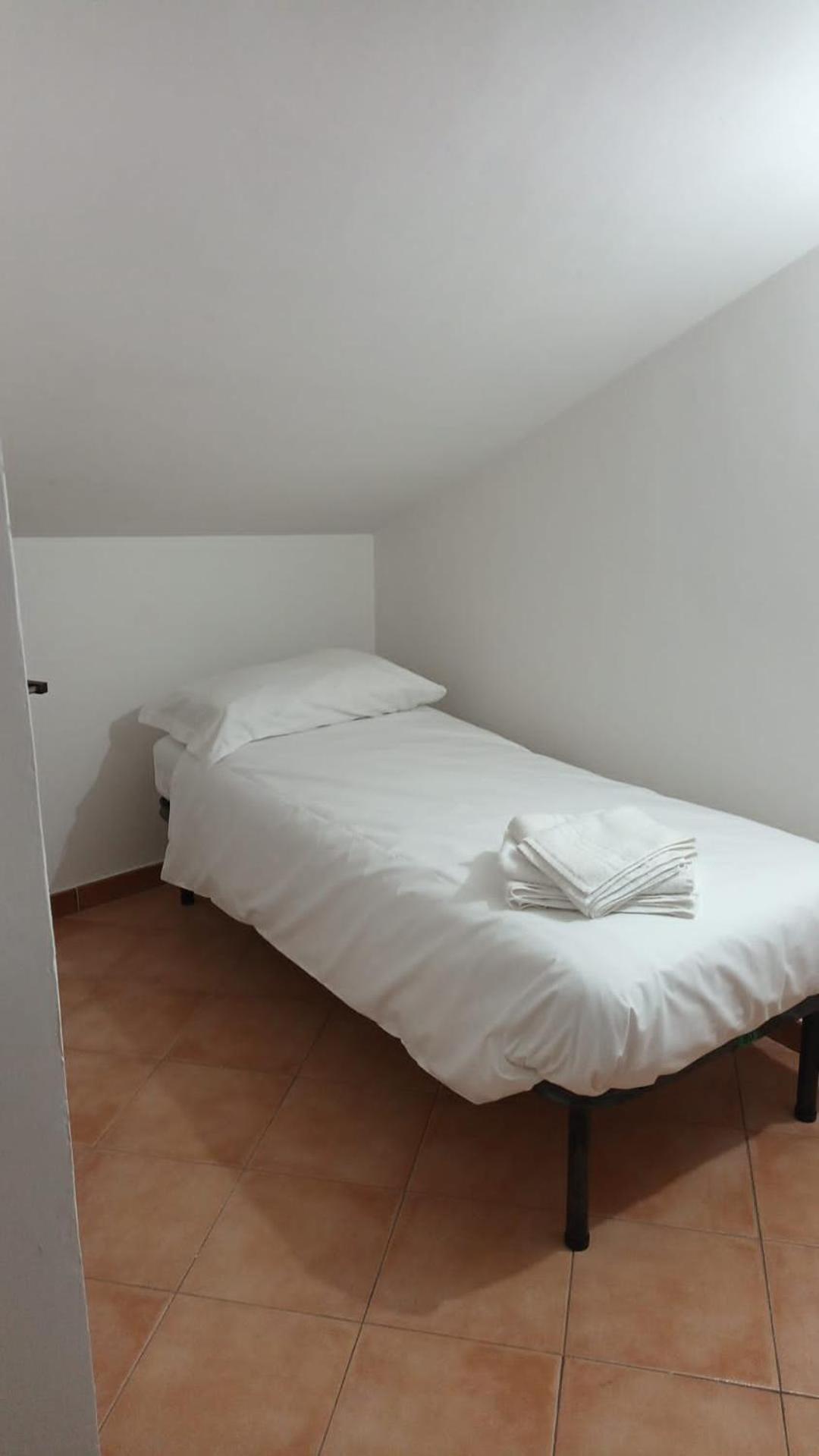 Apartamento Casa N 2 Con Parcheggio Privato E Colonnina Ricarica Livorno Exterior foto